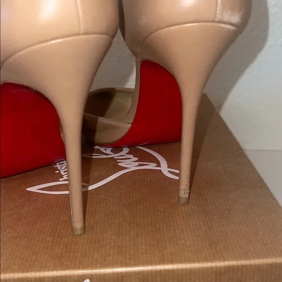 Christian Louboutin Nude Pointed Pumps - Picture 5 of 10